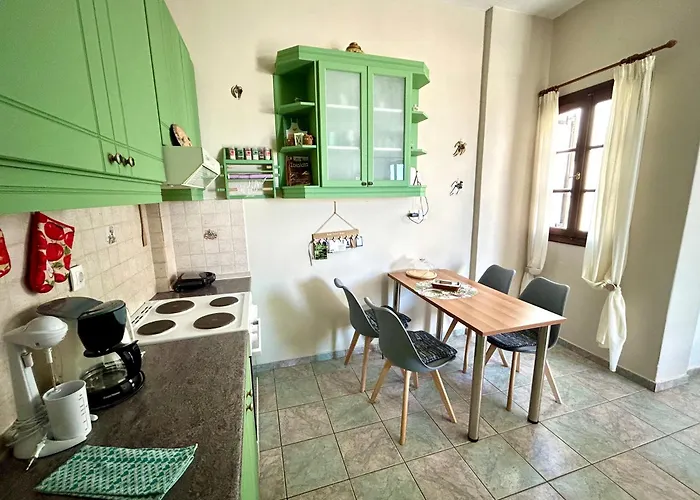 Eutopia House