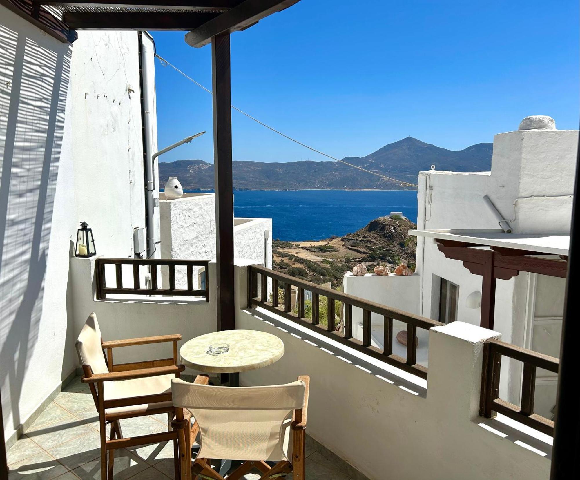 Eutopia House Plaka (Milos)